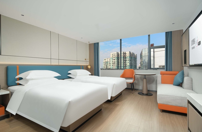 What should you pay attention to when customizing hotel furniture? How to choose a manufacturer?